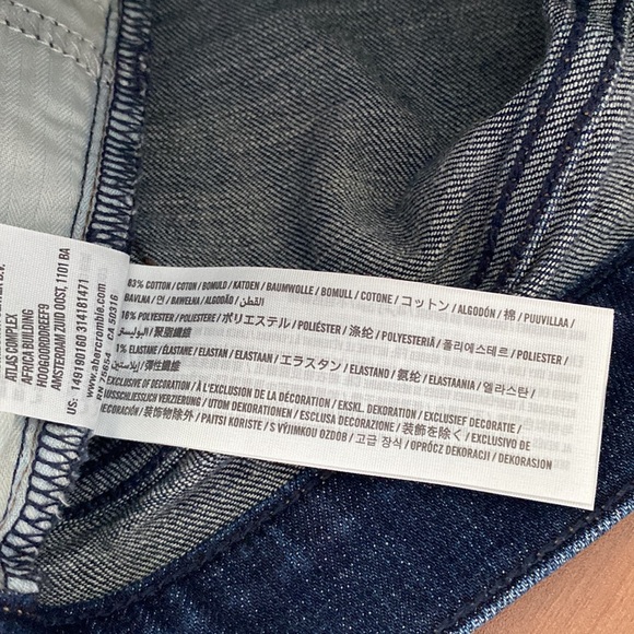 Abercrombie & Fitch Low Rise Distressed Short Size 2/26 - Picture 6 of 6